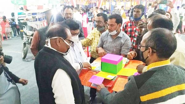 प्रदर्शनी में विभा ने किया जिले का प्रतिनिधित्व, स्टॉल को मिली सराहना