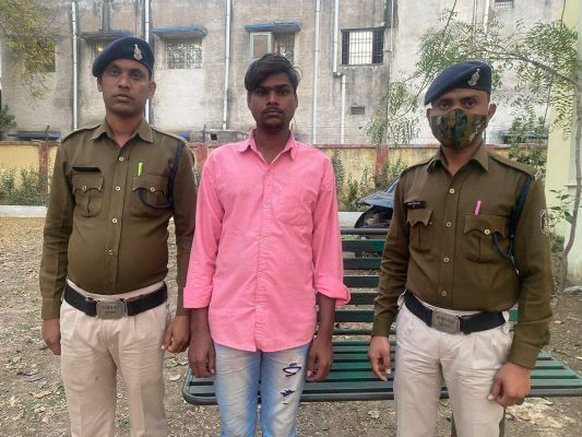 नाबालिग को शादी का झांसा देकर भगाया-रेप, बंदी