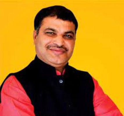 रासायनिक खाद को लेकर गलत आंकड़ा पेश कर रही है राज्य सरकार - मधुसूदन