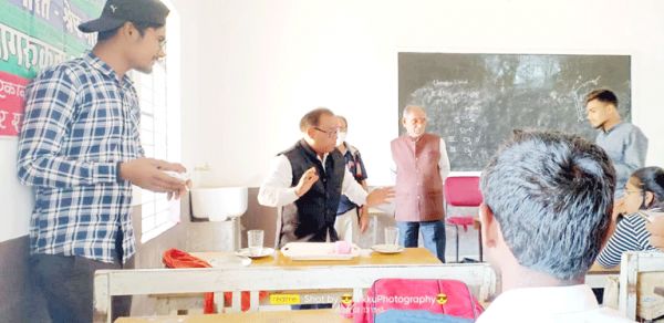 बड़ों का सम्मान परंपरा ही नहीं, संस्कृति है-मकसूदन