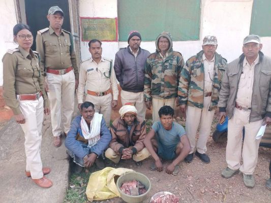 हिस्सा नहीं मिलने पर दी सूचना जंगली सूअर मांस के साथ 3 बंदी