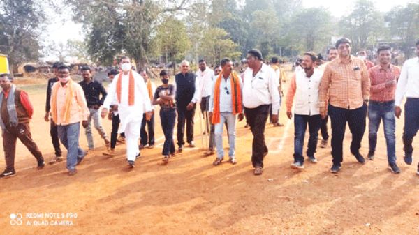 पूर्व विधायक जंघेल ने किया क्षेत्र का दौरा
