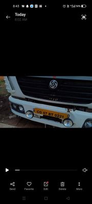गिट्टी भरे हाईवा को पुलिस ने पकड़ा