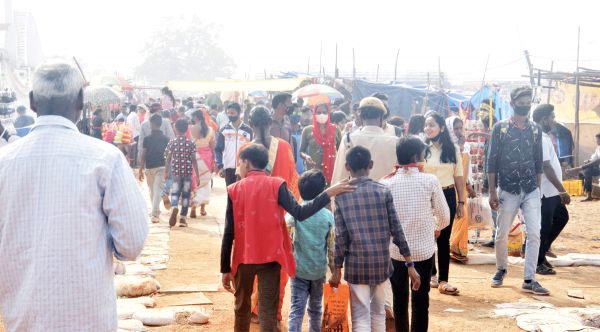 माघी पुन्नी मेला में पहले दिन भारी भीड़
