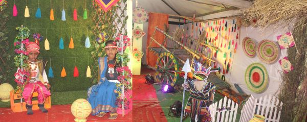 संगवारी सेल्फीजोन बना मुख्य आकर्षण, रंग बिरंगे परिधान पहन कर ले रहे सेल्फी