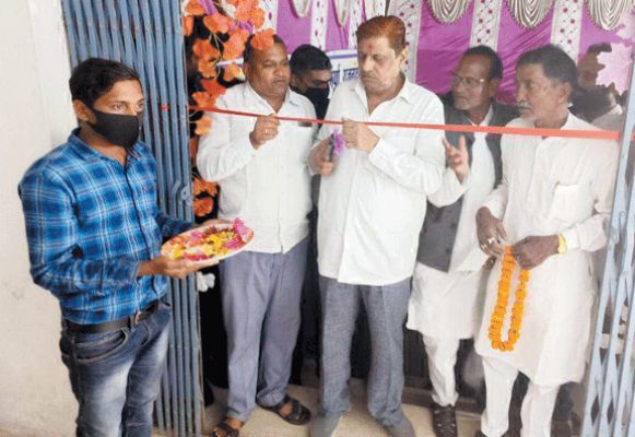  क्षेत्र का विकास पहली प्राथमिकता-अकबर, वन मंत्री ने खाद गोदाम का किया लोकार्पण