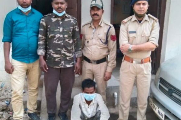 40 लीटर महुआ शराब के साथ आरोपी गिरफ्तार