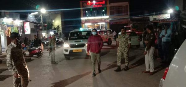 पेट्रोलिंग फ्लैगमार्च, संदिग्ध लोगों पर नजर