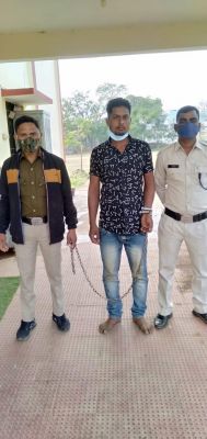 घर घुसकर छेड़छाड़, गिरफ्तार