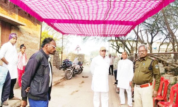 ताड़ीपार में एक परिवार का हुक्का पानी बंद, जायसवाल परिवार ने लगाया आरोप