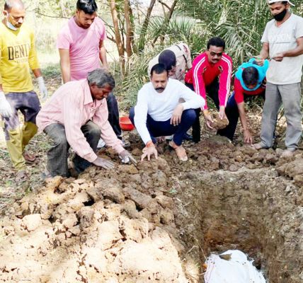 67वीं लावारिस लाश का बोल बम सेवा समिति ने किया अंतिम संस्कार