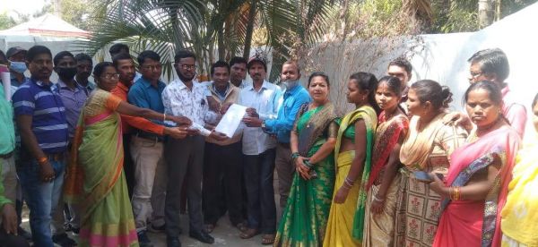 गाली-गलौज का आरोप, सहायक आयुक्त के खिलाफ अधीक्षकों ने खोला मोर्चा