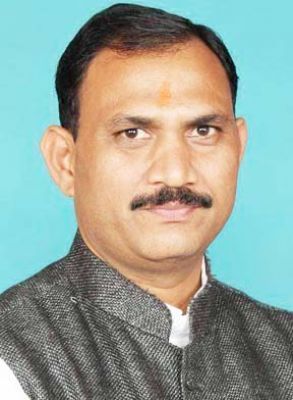 यूरिया और डीएपी की मुनाफाखोरी करा रही है सरकार-भाजपा