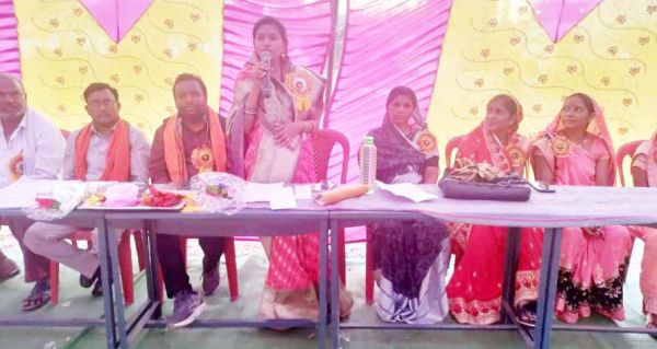 दुख से लडक़र आगे बढऩे की प्रेरणा देती है रामायण - गीता