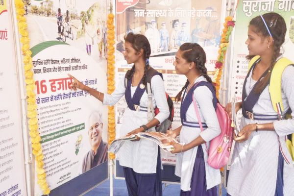 अंडी में जनसंपर्क विभाग की प्रदर्शनी