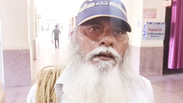 जनदर्शन में जमीन पर कब्जा न मिलने पर मांगी इच्छा मृत्यु