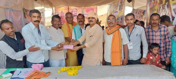 राजिम भक्तिन मंदिर समिति के भोग भंडारा में प्रतिदिन हजारों ने लिया प्रसाद