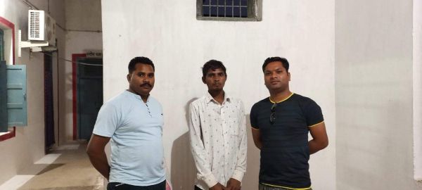 चोरी का फरार आरोपी गिरफ्तार, दो की तलाश