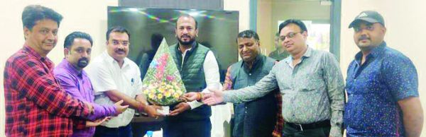 चैम्बर ऑफ कॉमर्स ने निगम आयुक्त से की मुलाकात