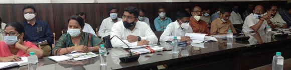 बोर्ड परीक्षाएं सुचारू रूप से संचालित हो-कलेक्टर