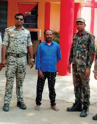  10 माह से फरार आरोपी बीजापुर से गिरफ्तार