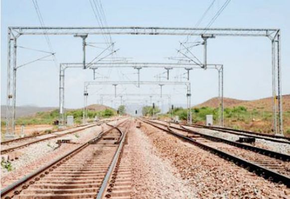 ओएचई तार उड़ाने वाले 4 और आरोपी पकड़ाए
