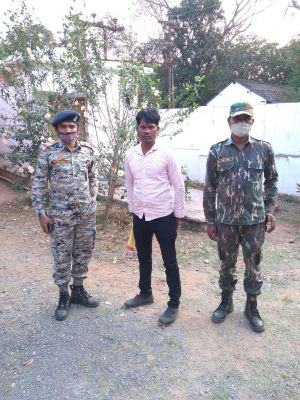धोखाधड़ी के आरोपी मप्र से गिरफ्तार