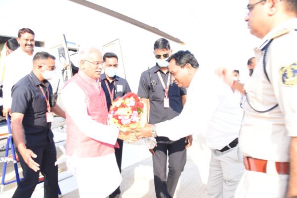 सीएम भूपेश बघेल का किया स्वागत