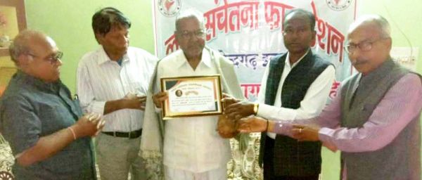 साहित्यकार अमर का सम्मान