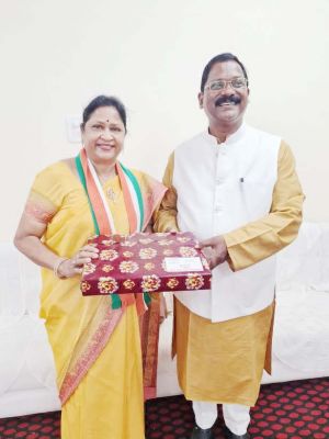 सिहावा विधायक को दी बधाई