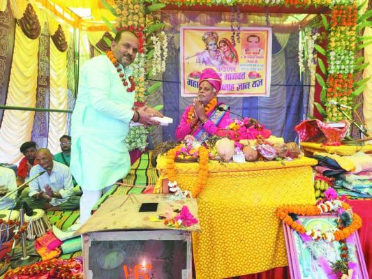 श्रीमद्भागवत गीता से समाज में फैली हुई कुरीतियों से दूर रह सकते हैं-योगेश  