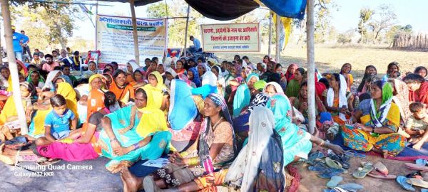 कोयला खनन परियोजना निरस्त नहीं हुई तो हसदेव के ग्रामीण करेंगे रेल रोको आंदोलन