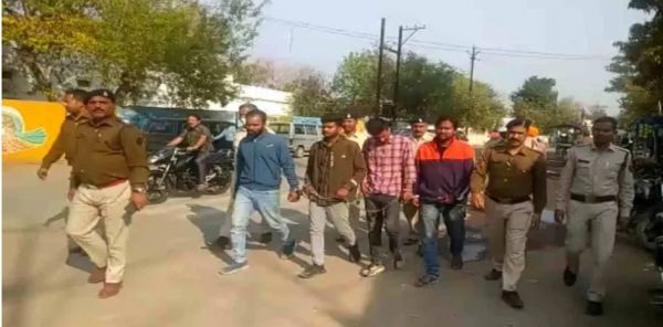 नशे में चार युवकों ने सिपाही को पीटा