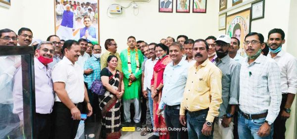 शिक्षक कल्याण संघ ने नवाज से मिलकर सीएम का जताया आभार