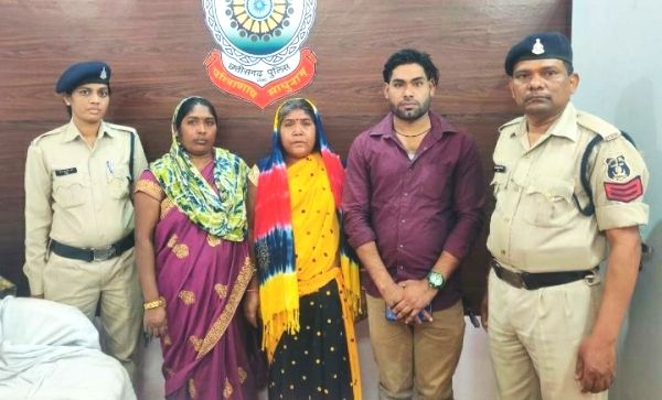 दहेज प्रताड़ना का आरोपी पति, सास व उसकी बहन गिरफ्तार, ससुर अब भी फरार