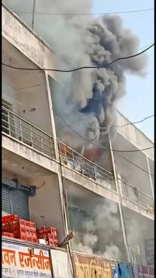 कुंडला सिटी में लगी आग, लाखों का सामान खाक