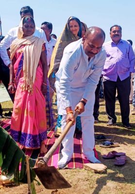 विधायक कमरो ने किया 2 करोड़ के विकास कार्यों का भूमिपूजन