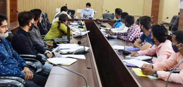 जल जीवन मिशन के कार्यों की कलेक्टर ने की समीक्षा