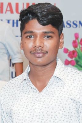 अनीस बने सरगुजा संभाग के पहले फ्री डे ऑर्बिटर
