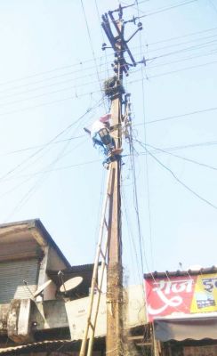 ढाई हजार बकायेदारों की काटी बिजली