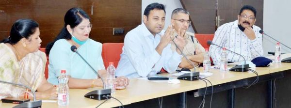 मुखौटा लगाने पर रहेगा प्रतिबंध, शांति भंग करने वाले के विरूद्ध होगी कार्रवाई