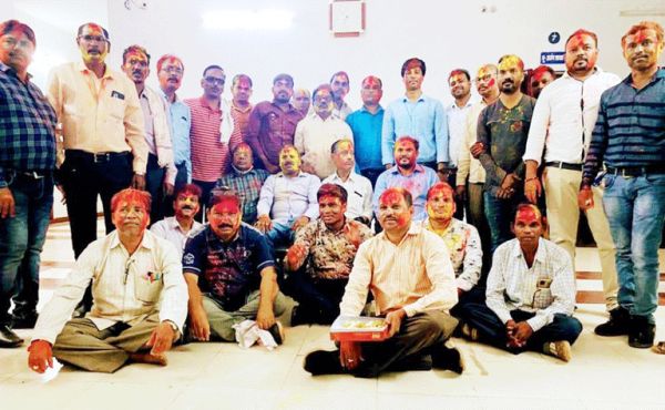 राजस्व स्टाफ, वकीलों संग पत्रकारों ने मनाई होली