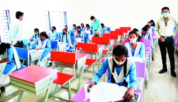 परीक्षा केन्द्रों का निरीक्षण