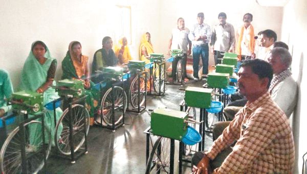 कोसा धागाकरण प्रशिक्षण से मिलेगा 12 कमार परिवारों को स्वरोजगार