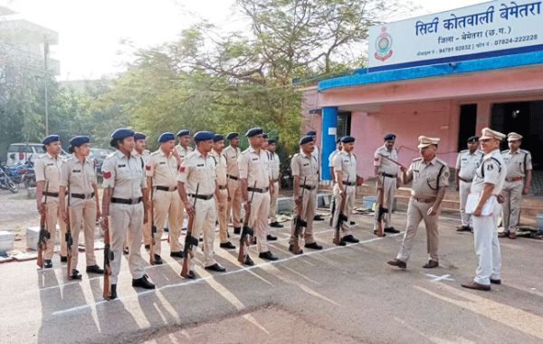  एसडीओपी ने किया थाना का अर्धवार्षिक निरीक्षण