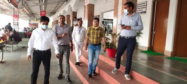 कलेक्टर-एसपी ने लिया दीक्षांत समारोह की तैयारियों का जायजा