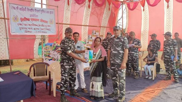 सिविक एक्शन प्रोग्राम, सैकड़ों ग्रामीणों को बांटे सामान