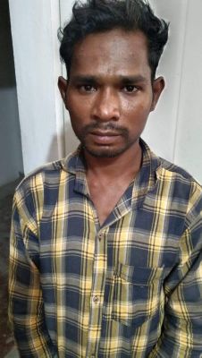ट्रक की ठोकर से बाइक चालक की मौत, मां घायल