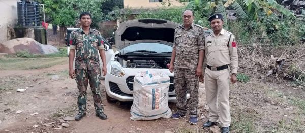लावारिस कार से गांजा जब्त