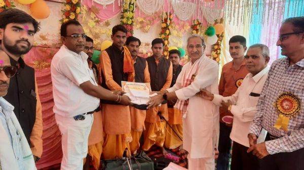 परोपकार की भावना ही मानवता का परिचय- चंदूलाल